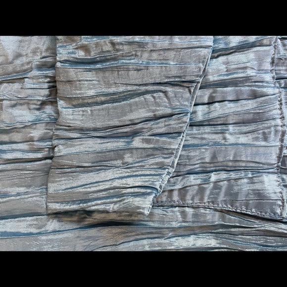 Cool Kringle jacket. Large. True color shows in #2 - Picture 6 of 13